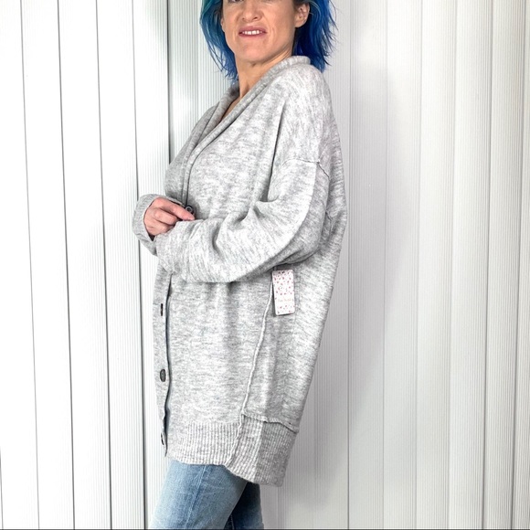 🧸NWT🤩|•FREE PEOPLE•| Oversize Cardigan (Me… - Picture 5 of 12